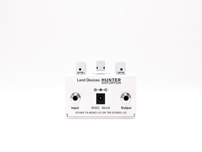 Hunter – Stereo Distortion in Limited White